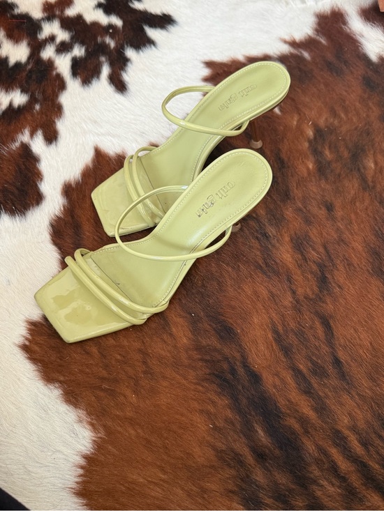 cult gaia Shoes - Cult Gaia Green Strappy Square-Toe Heels